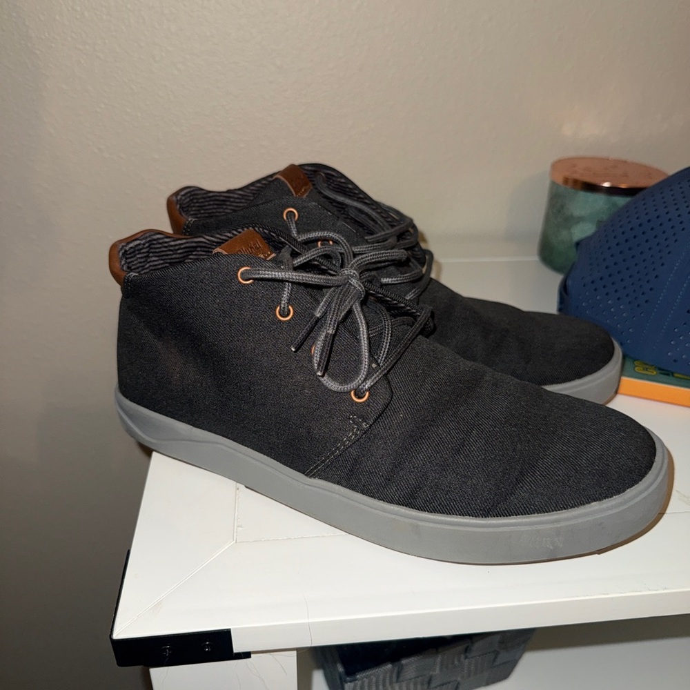 OluKai Nana Hele Waipio Shoes Mens US 11 EU 44 Gray Textile Upper Rubber Sole
